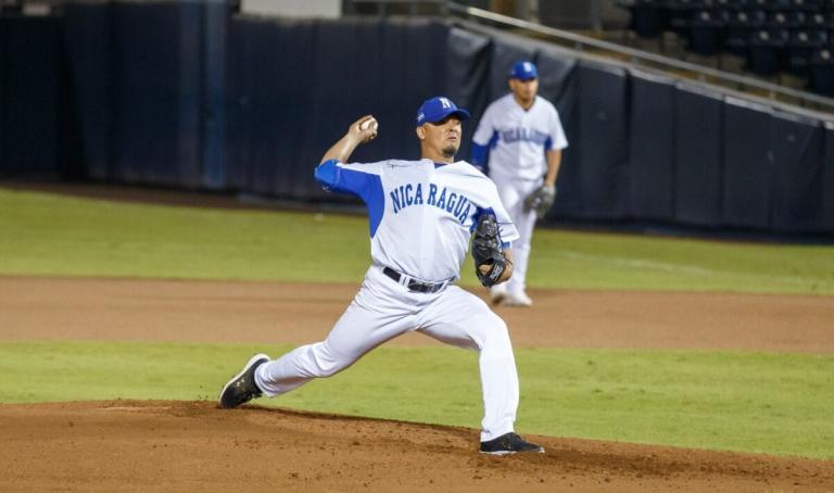 Nicaragua debuta con triunfo ante Honduras y Medrano lució soberbio en el C.A. de béisbol