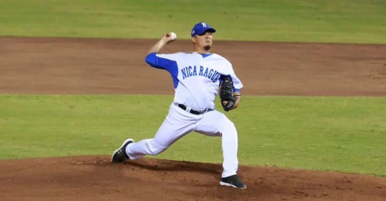 Ronald Medrano listo para guiar a Nicaragua a la victoria ante Sudáfrica