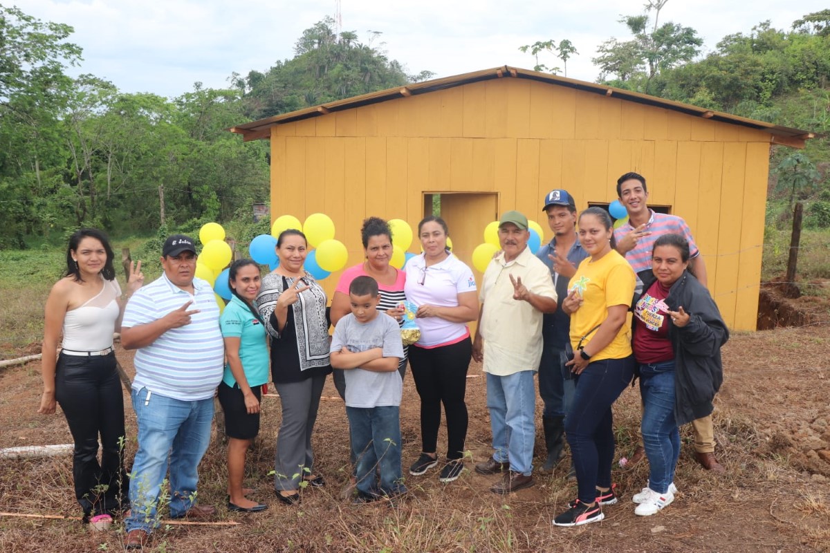 El Gobierno de Nicaragua entregará 300 viviendas a madres de Managua