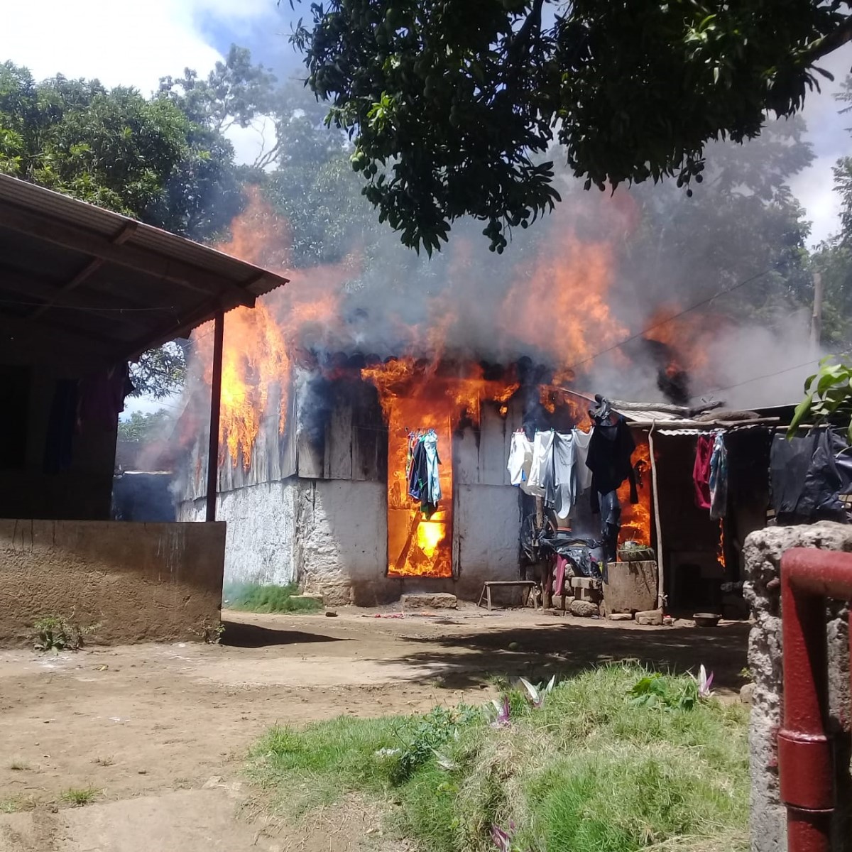 La casa se quemó en el sector de Quebrada Honda