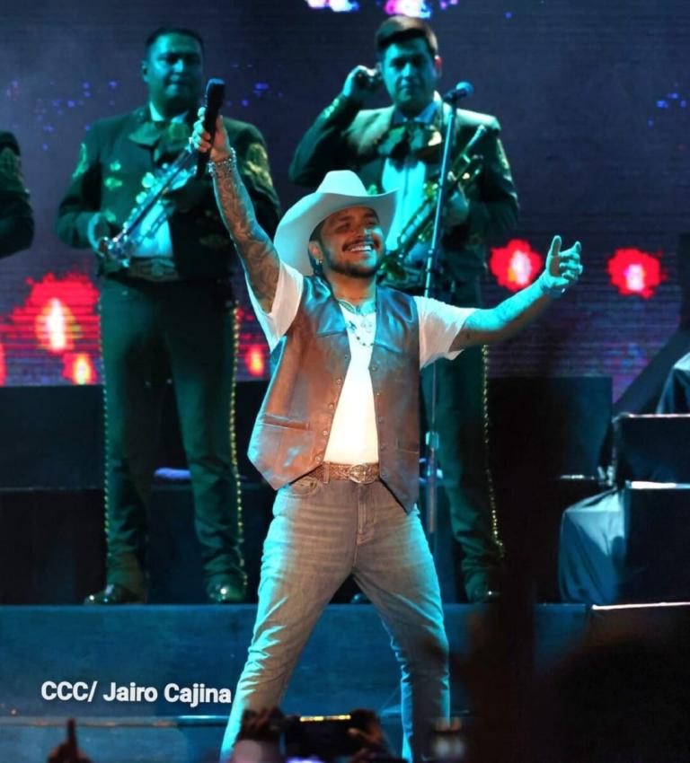 Miles de nicaragüenses disfrutaron del concierto de Cristian Nodal en Estadio Nacional «Soberanía»