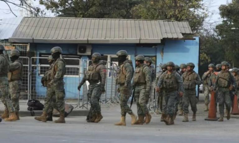 Enfrentamientos en cárcel de Ecuador dejan 6 muertos