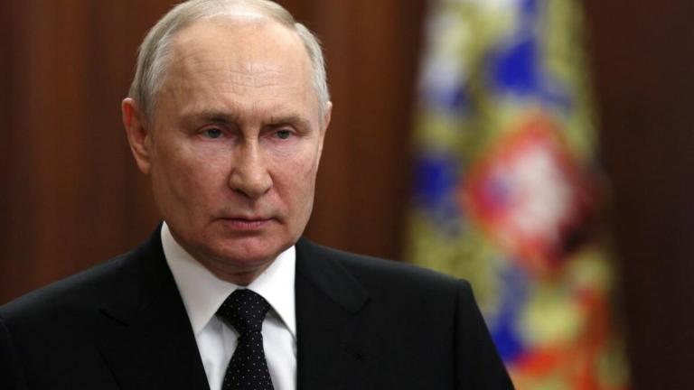 Vladimir Putin ofrece condolencias a familiares de los fallecidos en accidente aéreo en Rusia