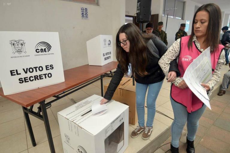 Ecuador elige hoy a su nuevo presidente