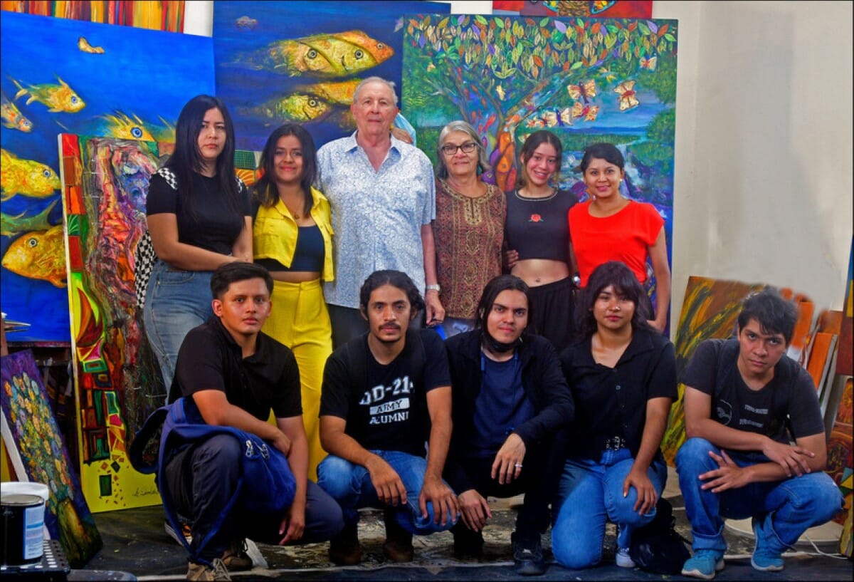 Estudiantes de la Escuela Nacional de Artes Plásticas 