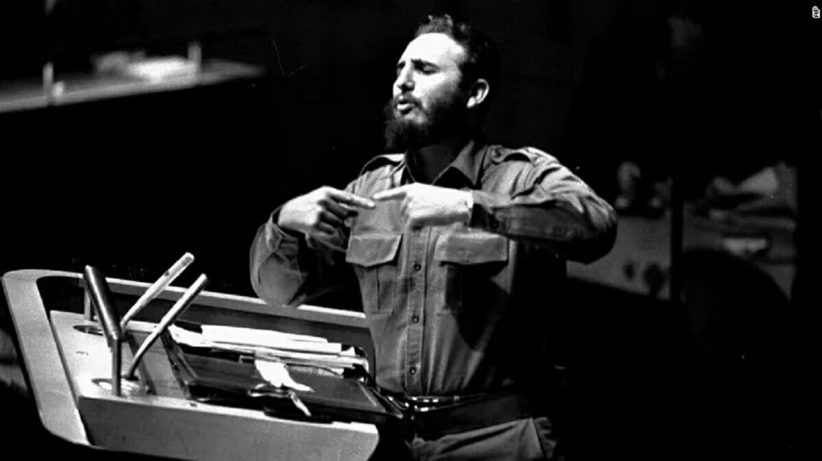 Fidel Castro dando un discurso en la Asamblea General de la ONU en 1960