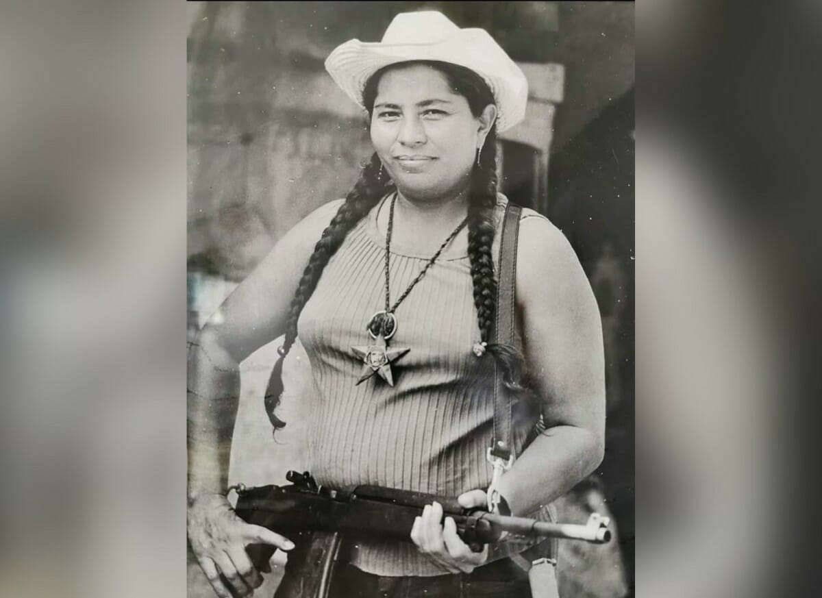 Cra Gladys Báez, Primera mujer guerrillera y sobreviviente de Pancasán, revolucionaria y militante del FSLN 