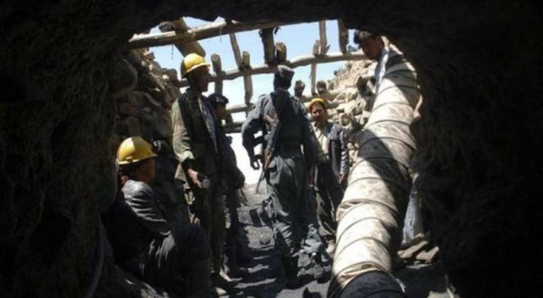 Colapso en mina de oro deja al menos tres muertos en Afganistán