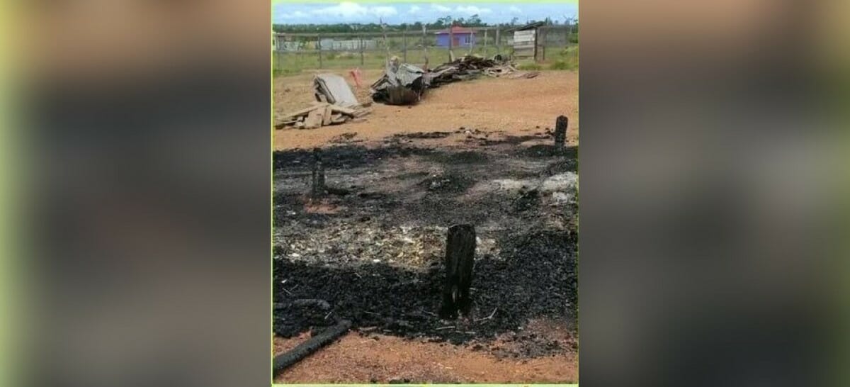 La vivienda quedó reducida a cenizas