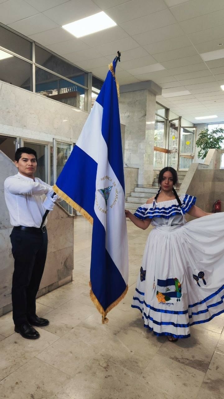 Compañeros Estudiantes de la Universidad RUDN