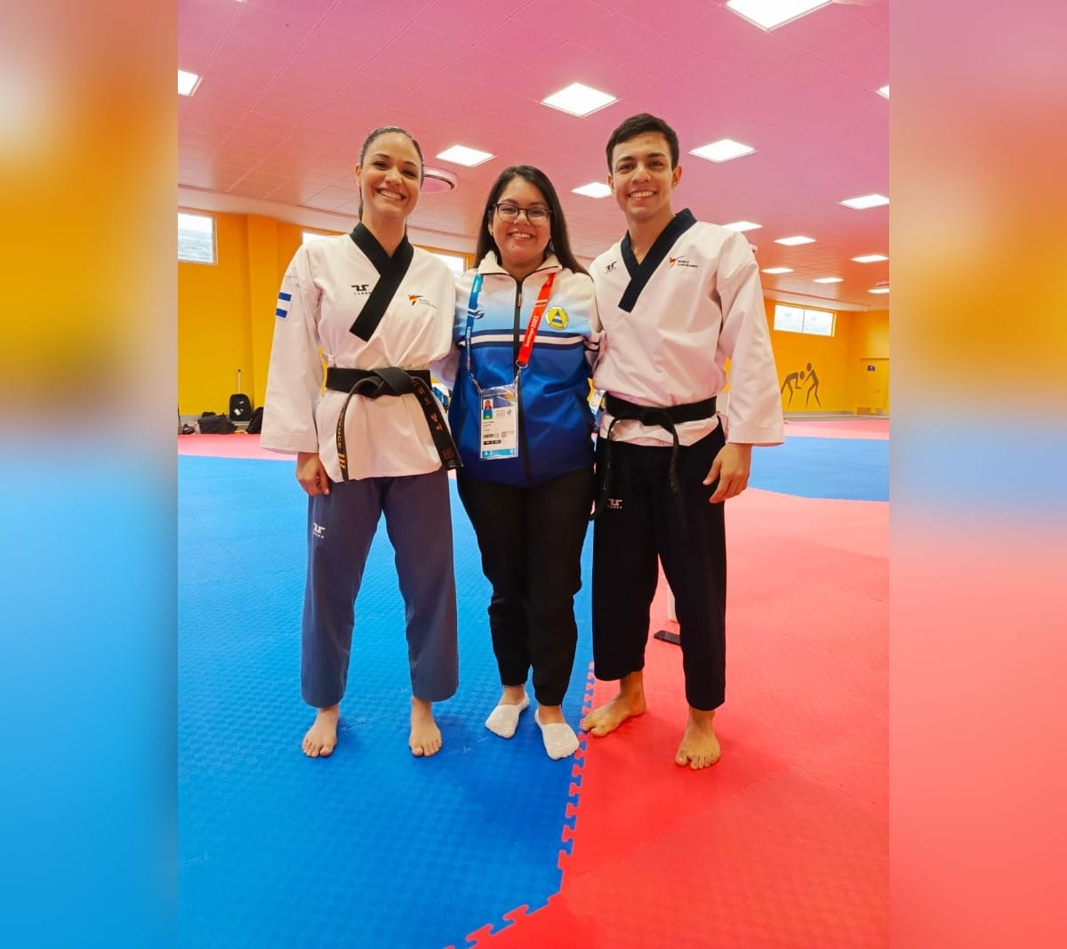 La entrenadora Mayra Ortega junto a Elian Ortega e Ingrid Darce  