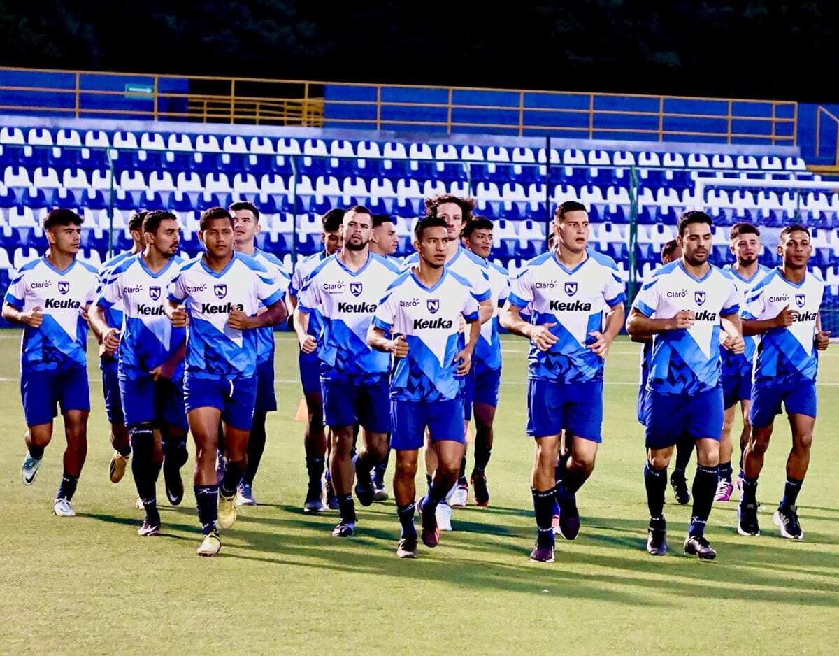 La selección de fútbol de Nicaragua realizó su primera sesión de entrenamientos con miras al partido contra Montserrat