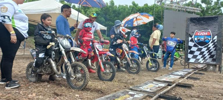 Éxito y talento joven marcan la Final de Motocross en el Centro Recreativo Xiloá