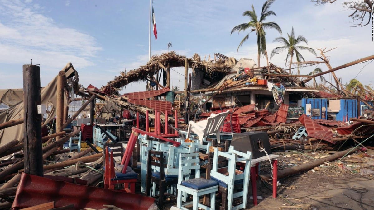 Gobierno de México aumenta a 50 la cifra de muertos tras el paso del huracán Otis 