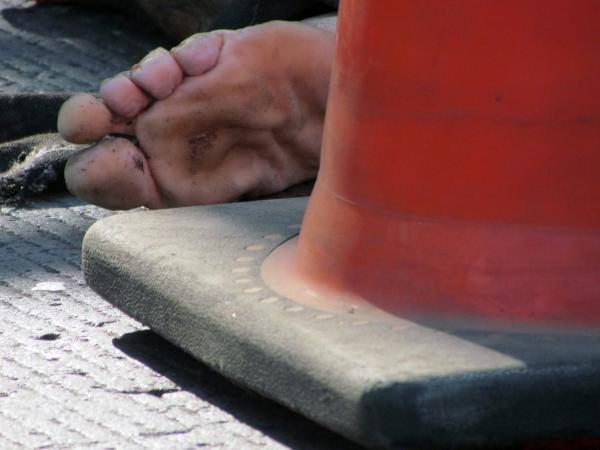 Hombre muere arrollado por camión mientras caminaba ebrio sobre la vía en Tipitapa