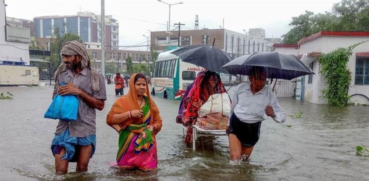 Al menos 10 personas murieron en inundaciones tras intensas lluvias en el sur de India