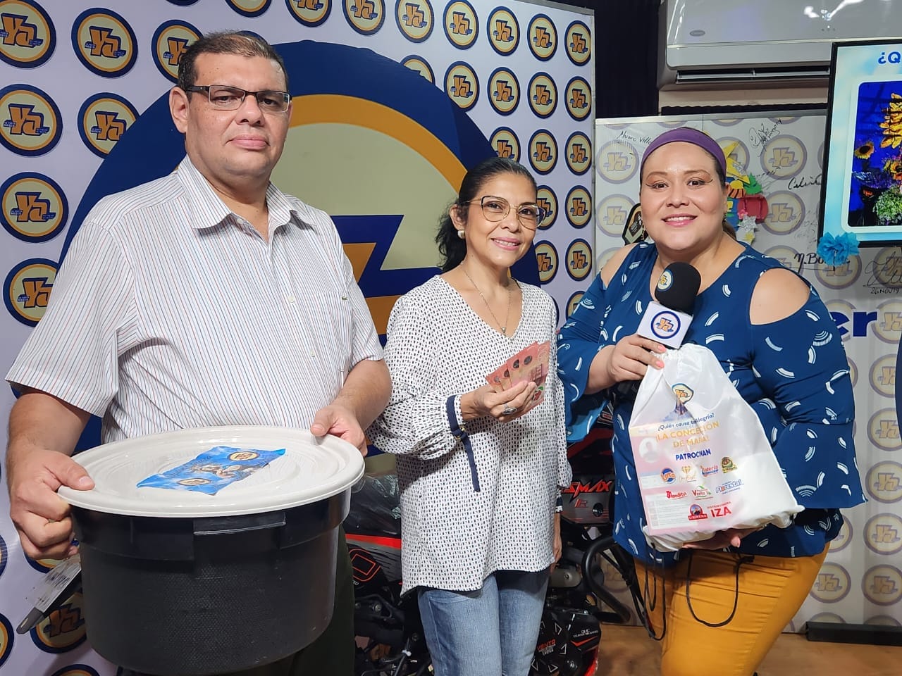 Doña Violeta Alvarado, ganadora del Tercer Lugar