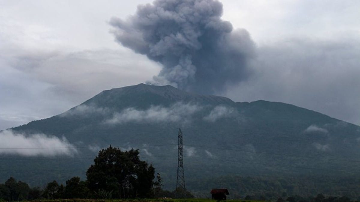 Erupción del Volcán Merapi en Indonesia Deja un Trágico Saldo de 22 Alpinistas Fallecidos