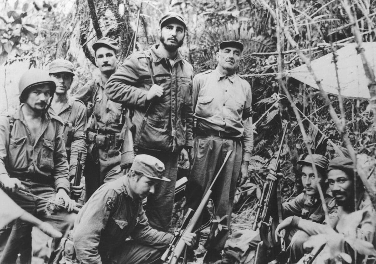 Fidel Castro en Sierra Maestra - Cuba. Foto Bettmann/CORBIS