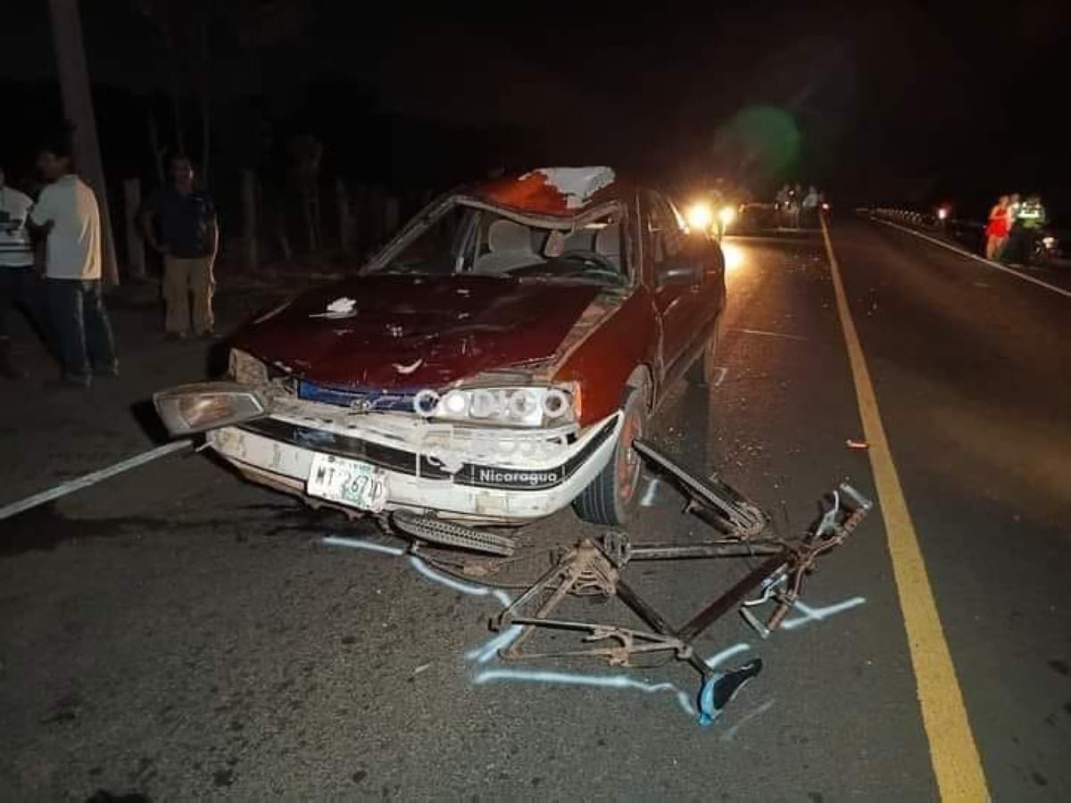 La noche del sábado se vivió una tragedia en Nindirí donde murieron dos personas en una bicicleta