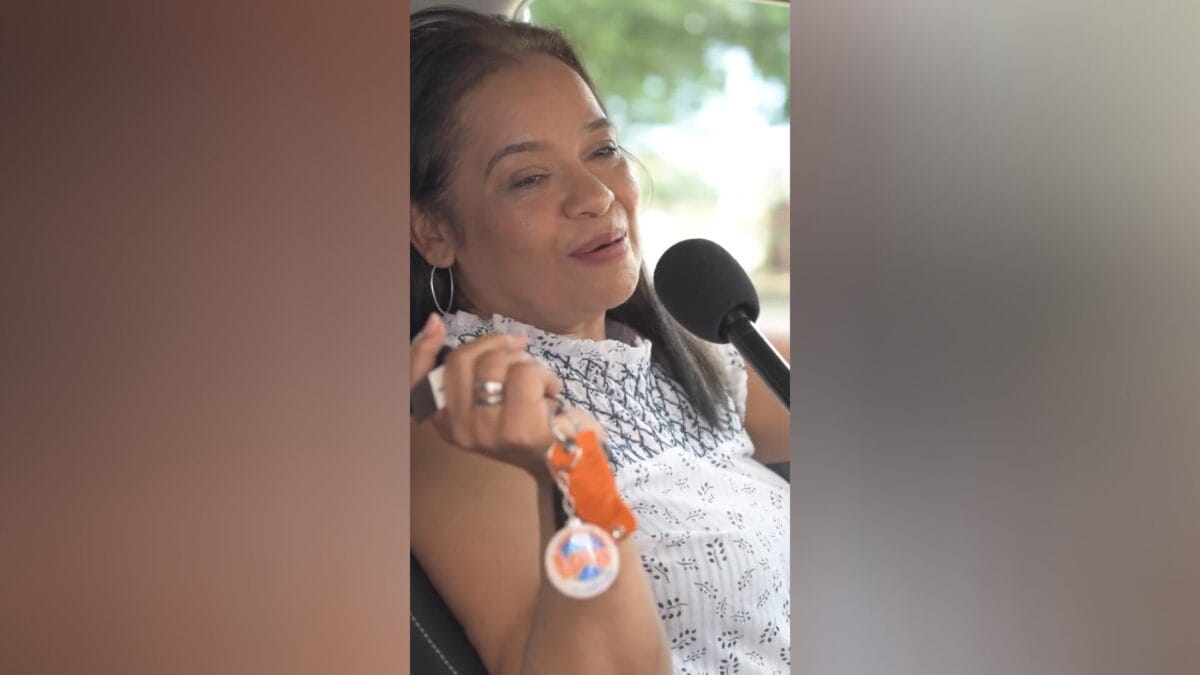María Auxiliadora López es la feliz ganadora de un KIA Picanto 2024 de Loto Nicaragua