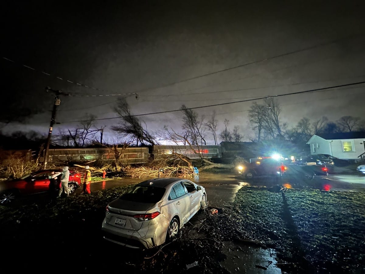 Al menos seis personas murieron y decenas resultaron heridas en el estado de Tennessee a causa del paso de varios tornados