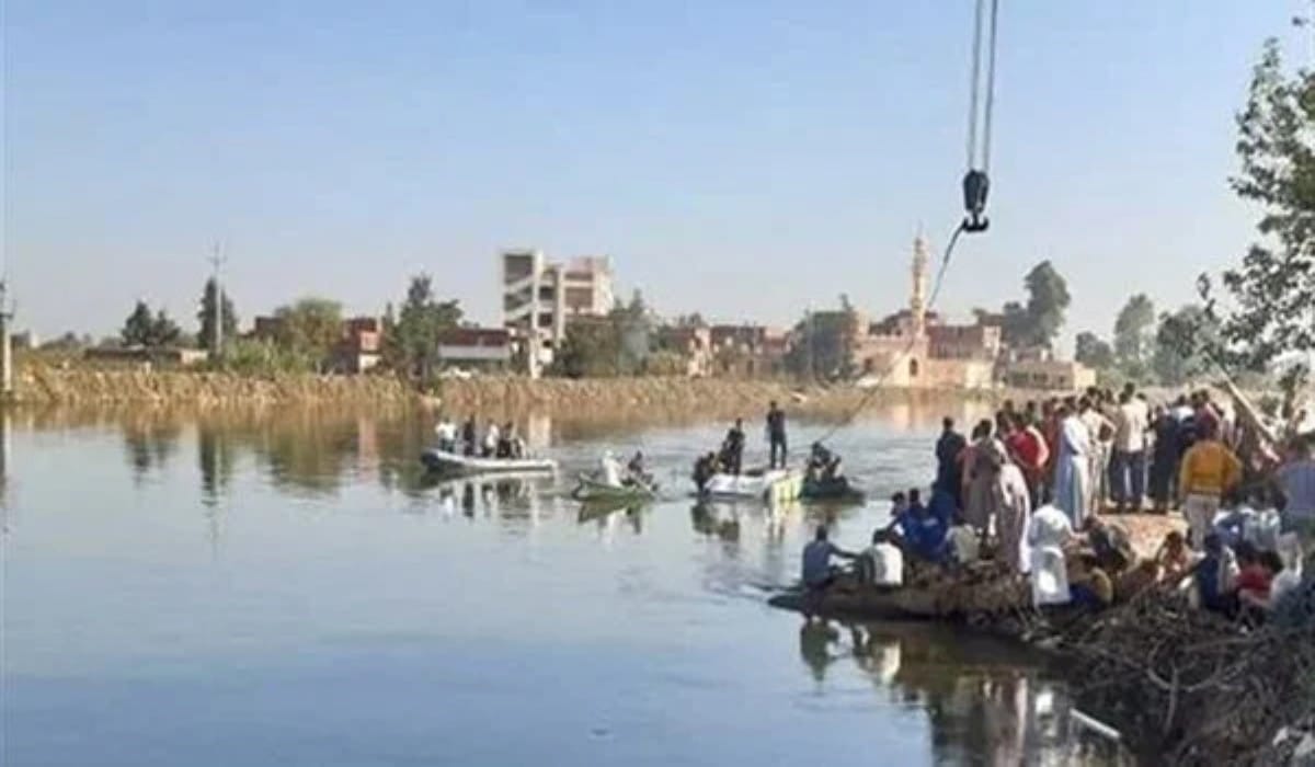 Un ferry que transportaba a un grupo de obreros se hundió este martes en el río Nilo