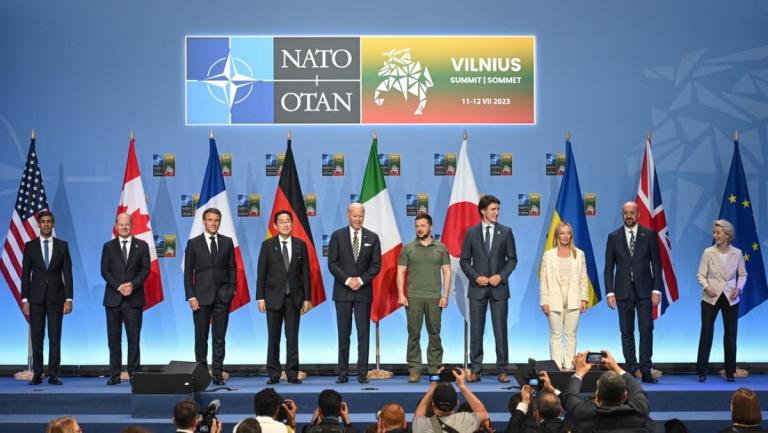 Ucrania, un G7 patético