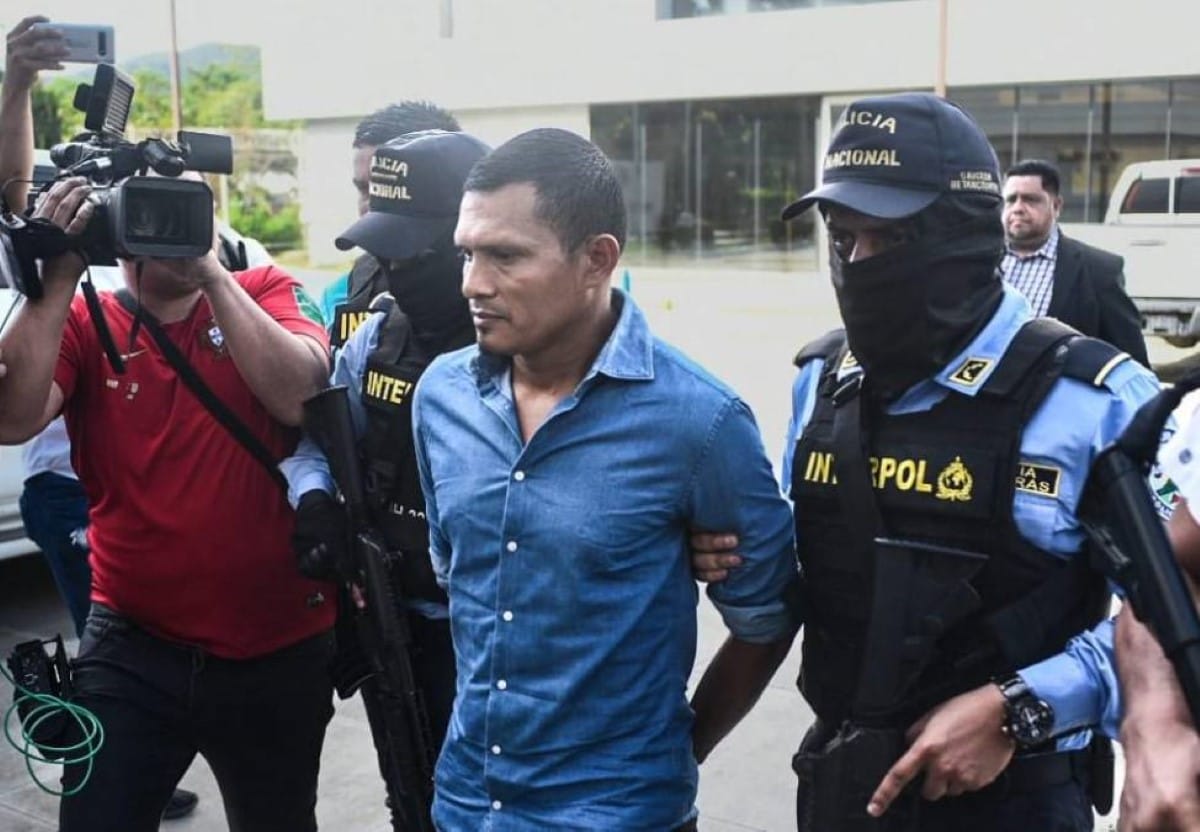 Santos Bernabé Chavarría, de 45 años, fue arrestado por violar a sus dos hijas en Honduras