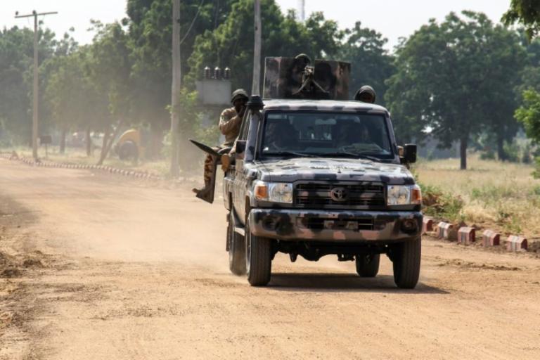 Hombres armados secuestran a 60 personas en Nigeria
