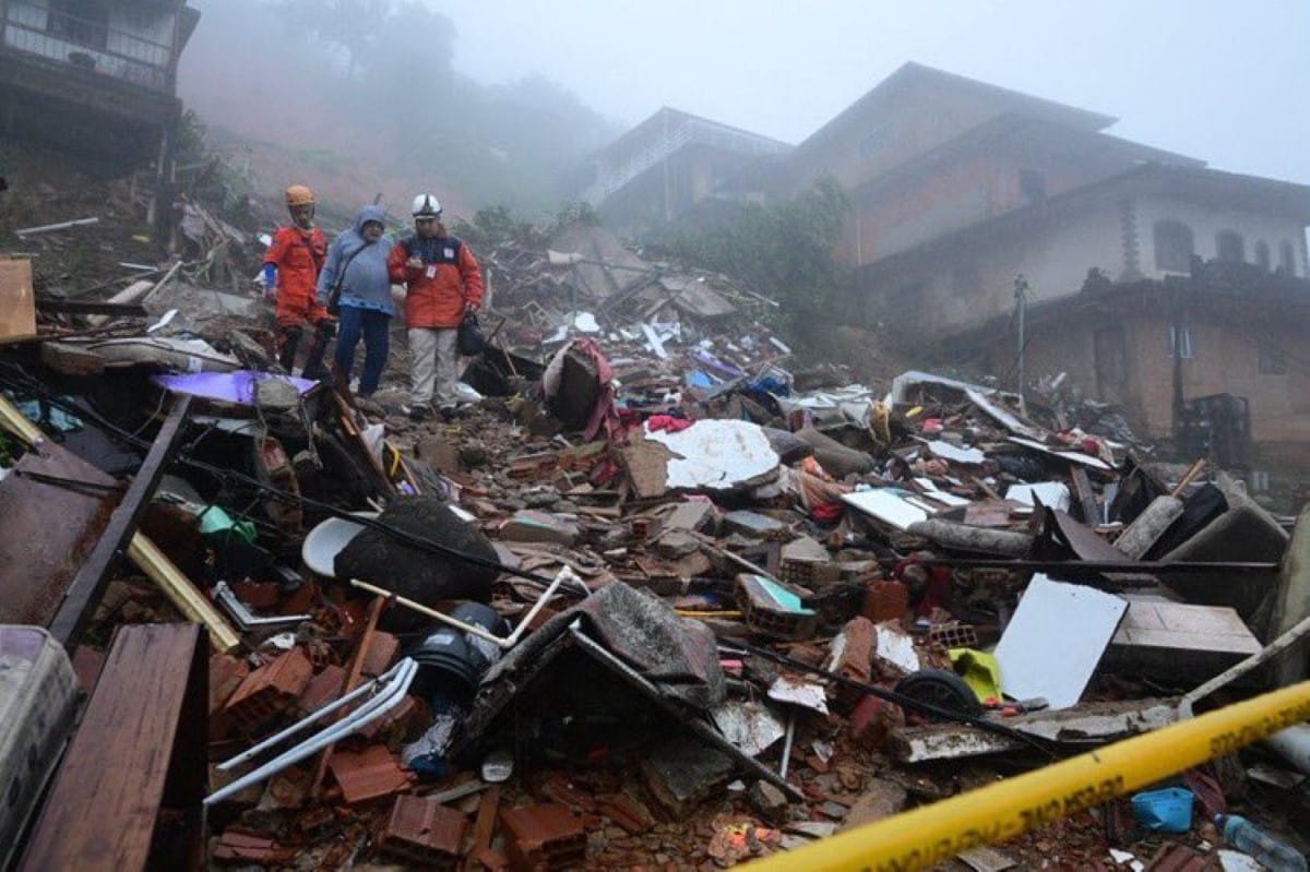 Tragedia por lluvias en Brasil: 25 muertos y miles de desplazados