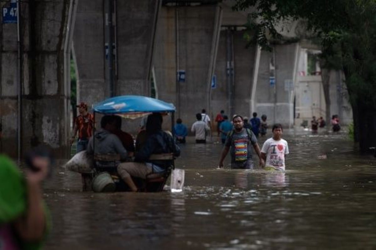 Más de 200 zonas afectadas por inundaciones en la ciudad de Yakarta tras fuertes lluvias