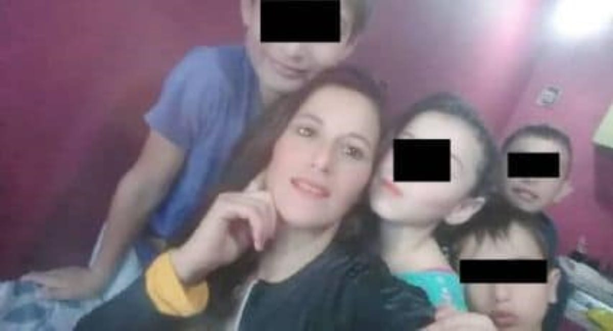 Natalia Manuela Galardo y sus cuatro hijos