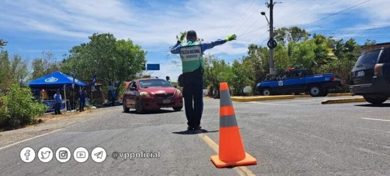 Policía suspende la licencia a casi 300 conductores por manejar irresponsablemente