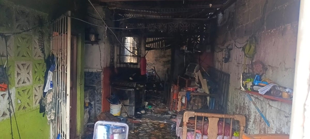 Un incendio devastador afectó dos viviendas cerca de la Clínica Don Bosco, en Managua