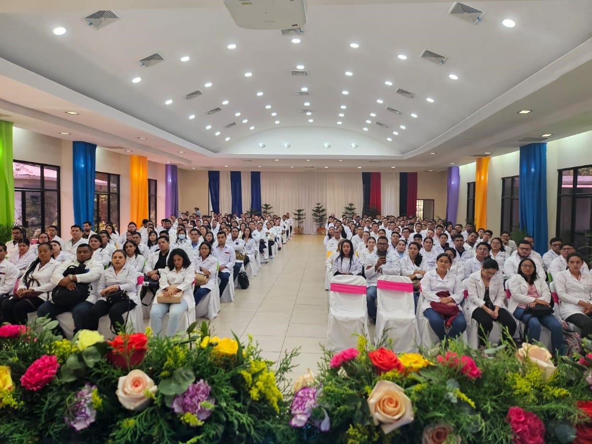 Inicio de especialidades de 210 médicos en Nicaragua