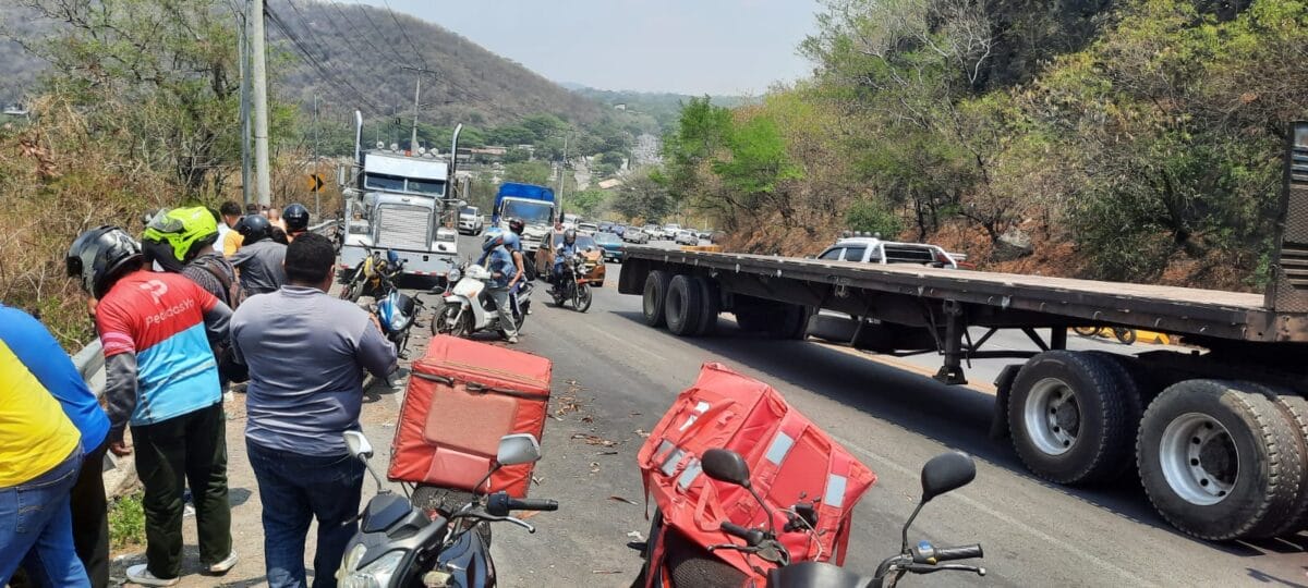 El tráfico se congestionó debido al accidente en la capital