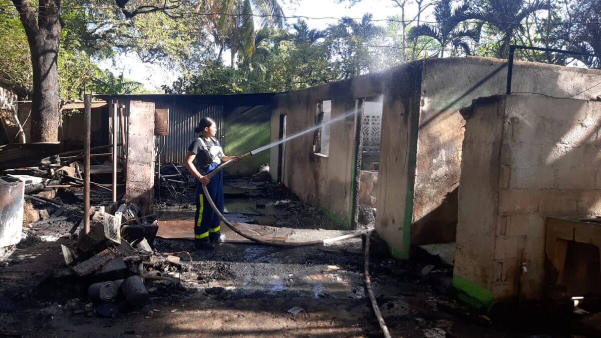 Incendio en Sabana Grande