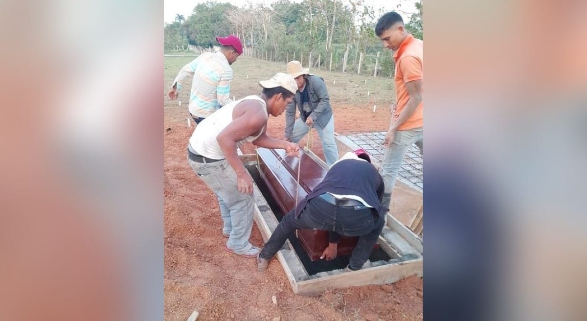 Sepultan a la señora Carmela Moncada hallada sin vida en Nueva Guinea