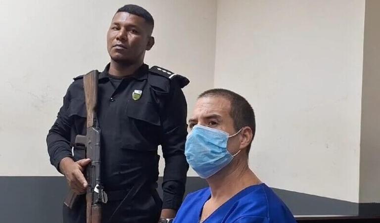 Salvaje es remitido a juicio por haberle pegado fuego a su mamá en Villa Fontana