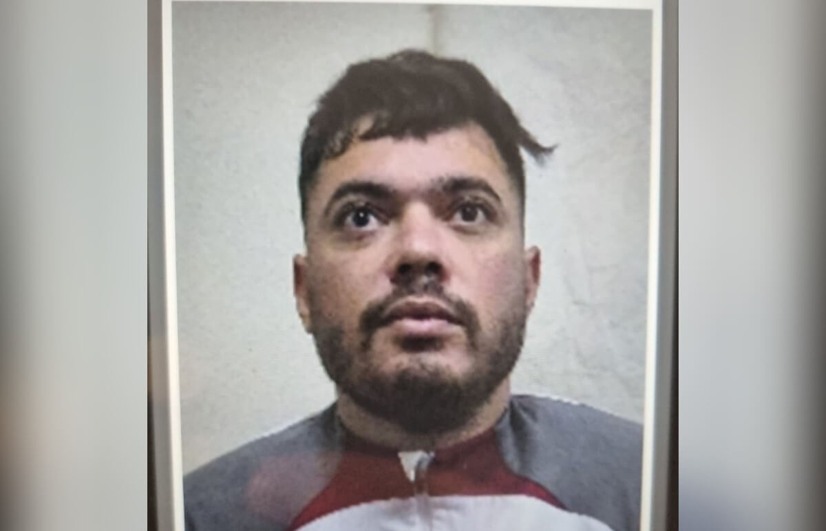 El reo fugado fue identificado como Mohamed Amra, de 30 años