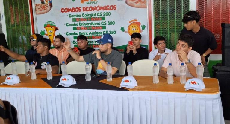 TikTokers emocionan en conferencia de Velada de Estrellas
