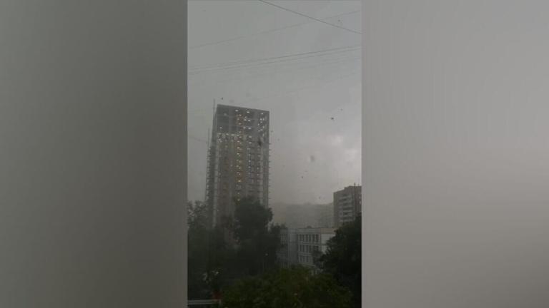 Tormenta en Moscú causa un muerto y varios heridos