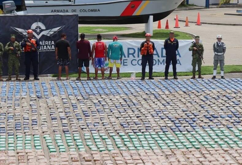 Capturan 3 nicaragüenses y 1 costarricense con cocaína en el Caribe colombiano