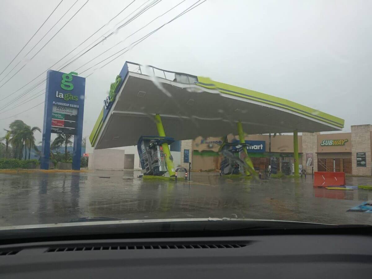 Así amaneció en Quintana Roo, México, tras el ingreso del huracán Beryl.