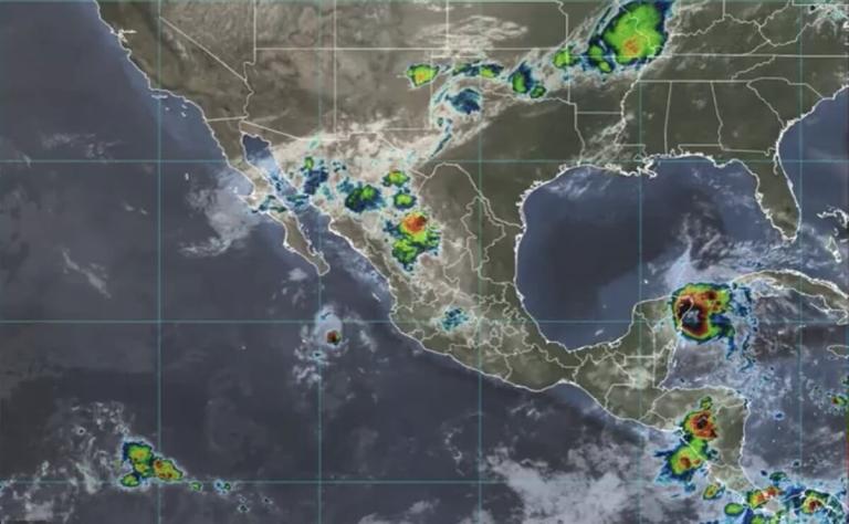 Huracán Beryl azota la península de Yucatán con fuerza descomunal