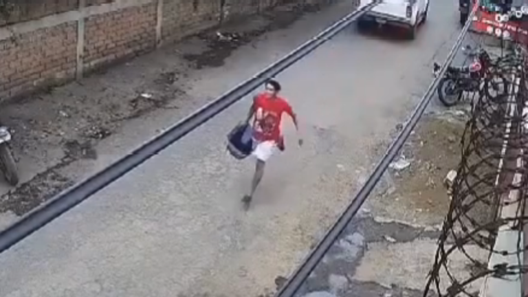 Managua: Delincuente es grabado tras robar mochila a un estudiante en el 7 sur