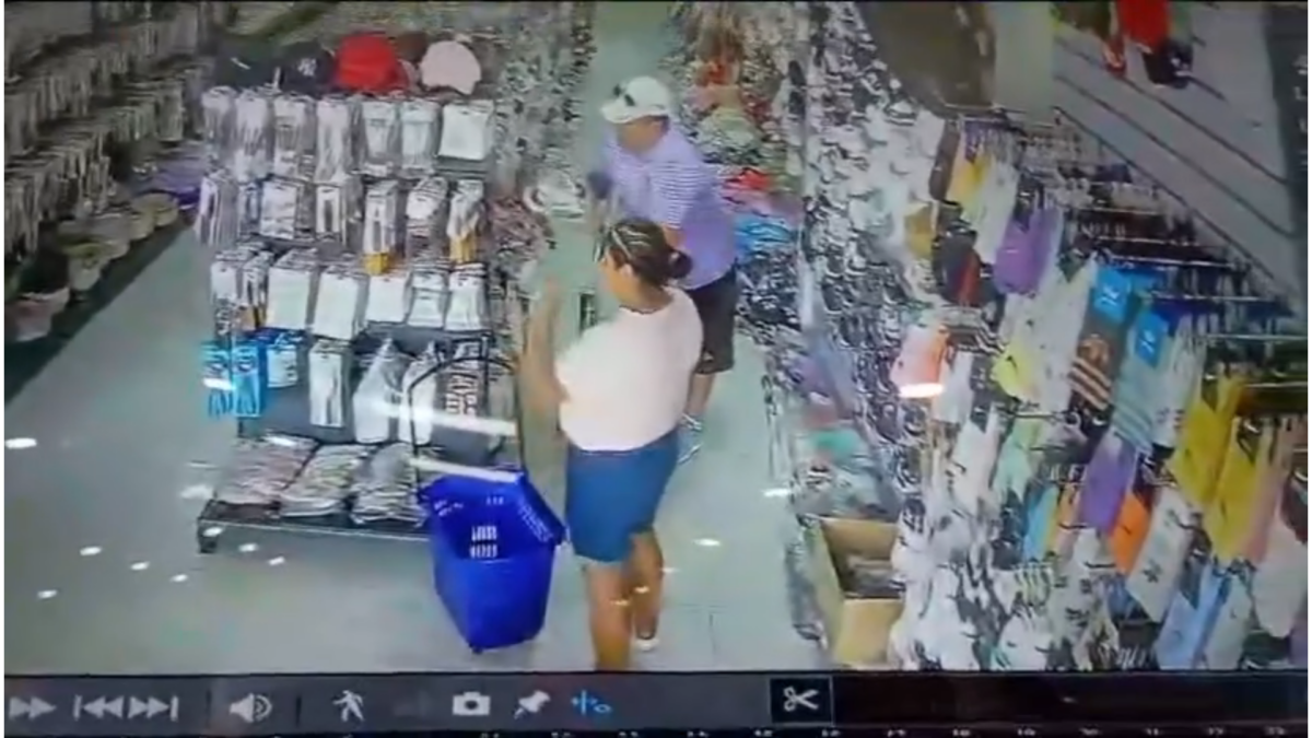 Delincuente sin pierna roba zapatos en Managua