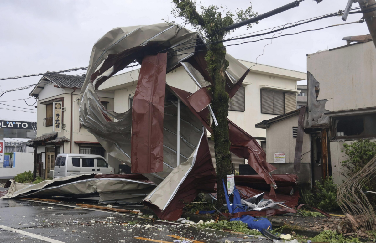 El tifón Shanshan azotó Japón con lluvias torrenciales y vientos de más de 100 km/h