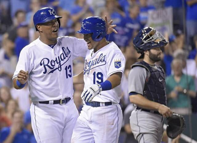 Cheslor Cuthbert decide en extra inning a favor de Kansas City